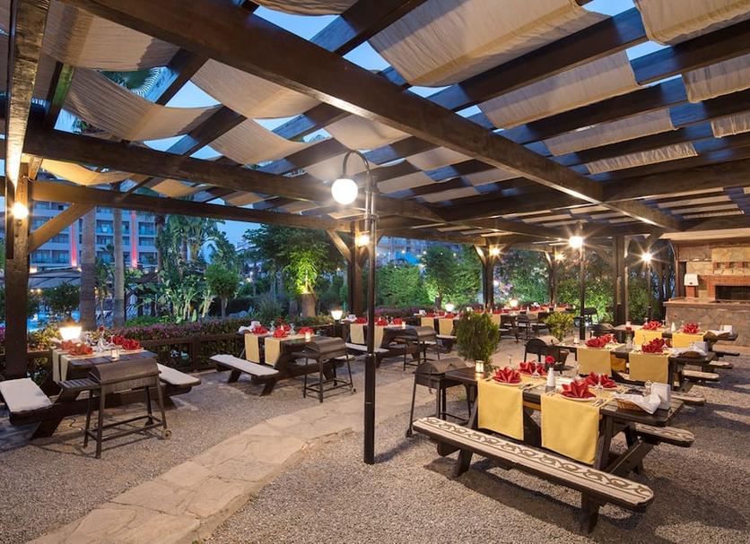 Restaurant Photo