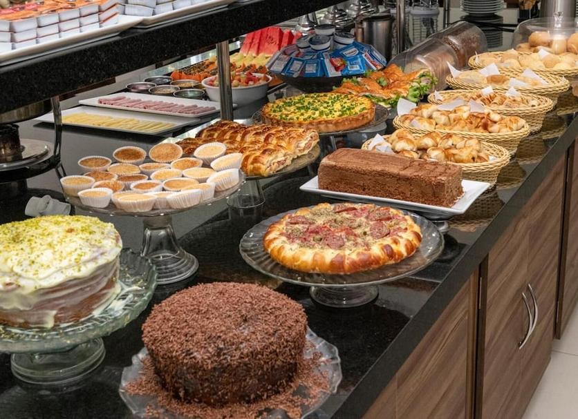 Buffet Photo