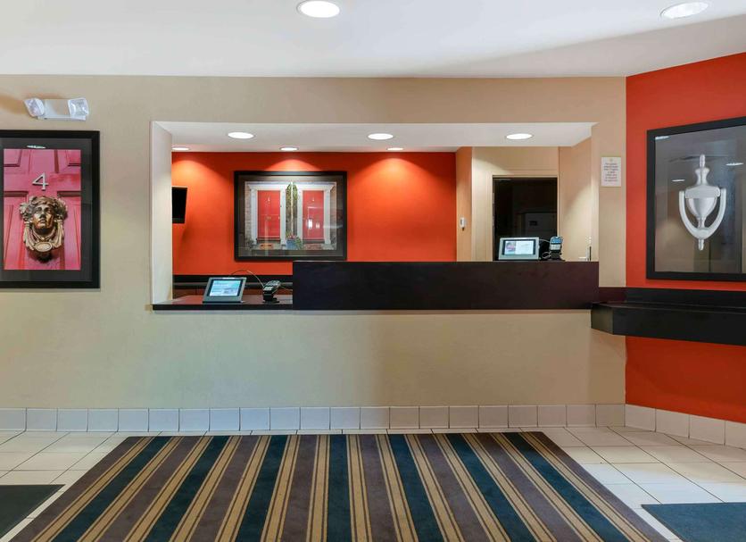 Front desk Photo