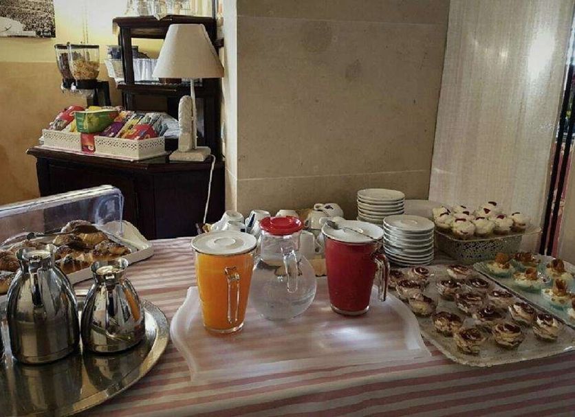 Buffet Photo