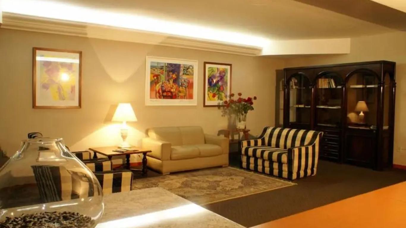 Duque Center Hotel