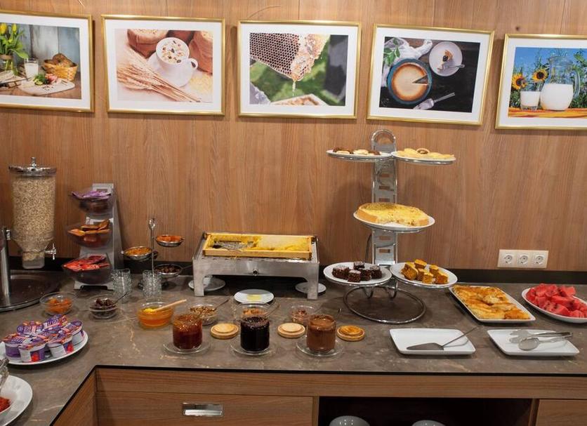 Buffet Photo