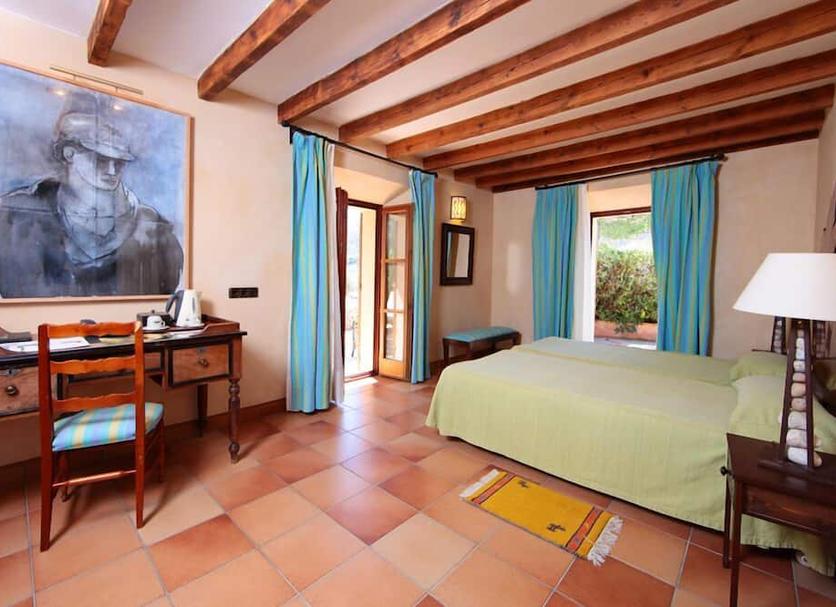 Bedroom Photo