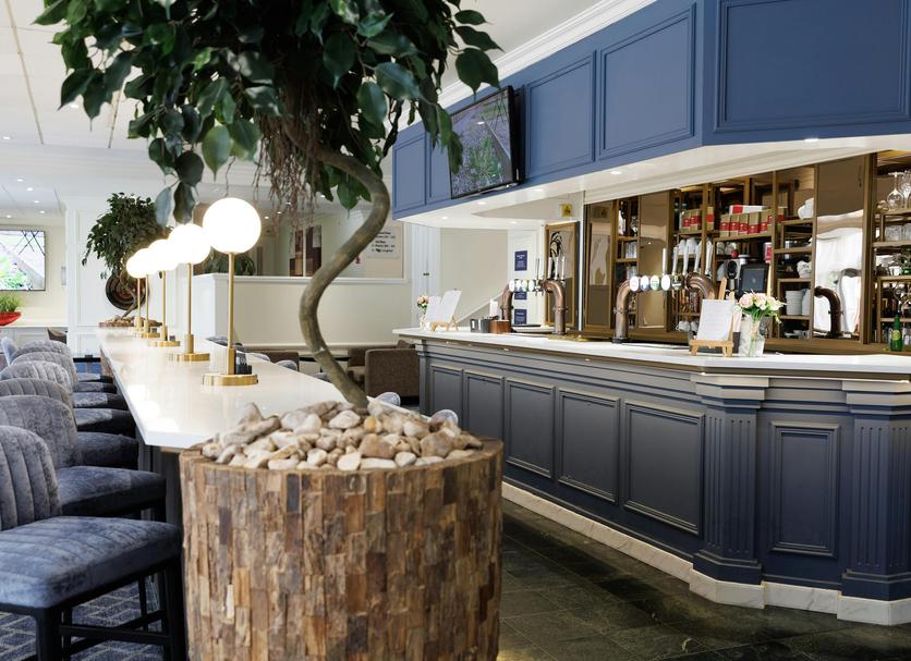 Bar Photo