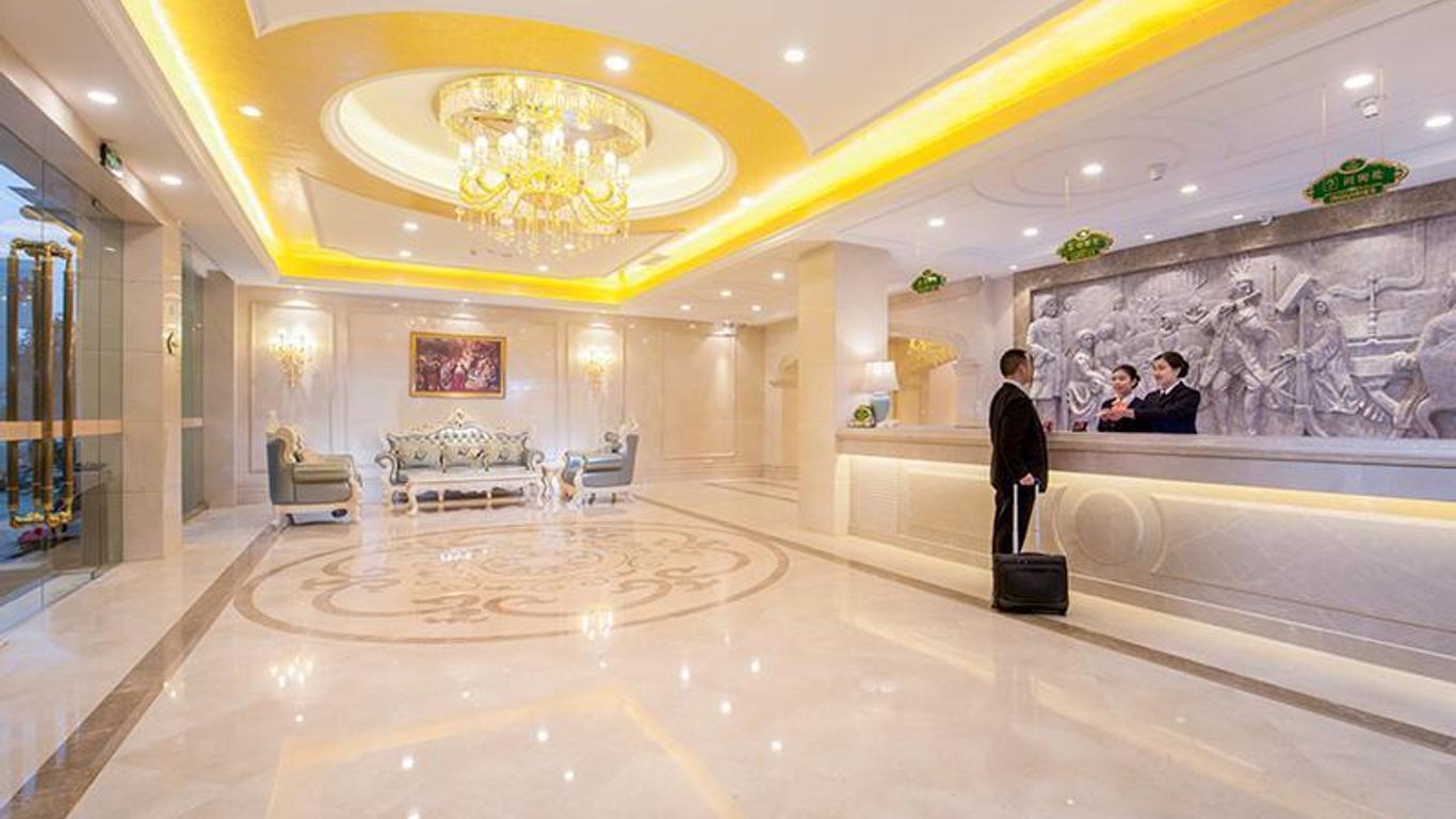 Vienna Hotel Chengdu Chunxi Road Lijiatuo Metro Station