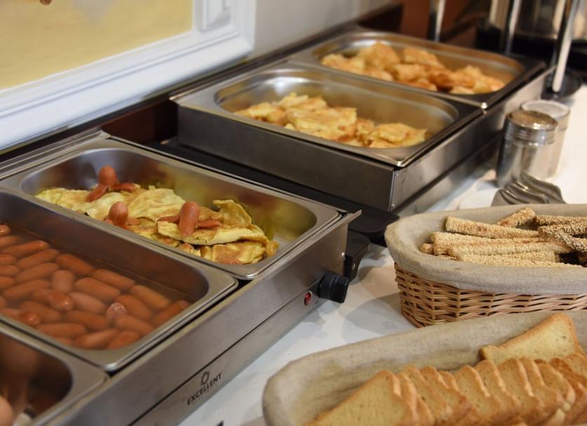 Buffet Photo