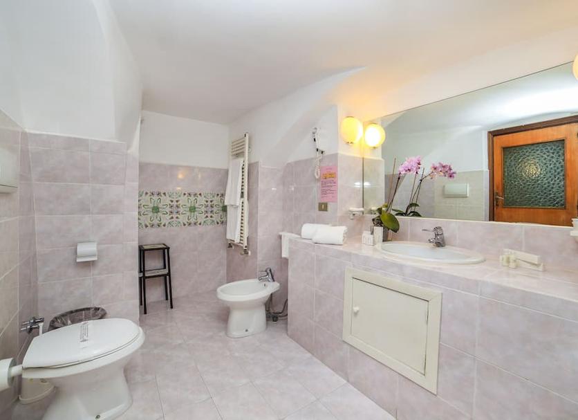 Bathroom Photo