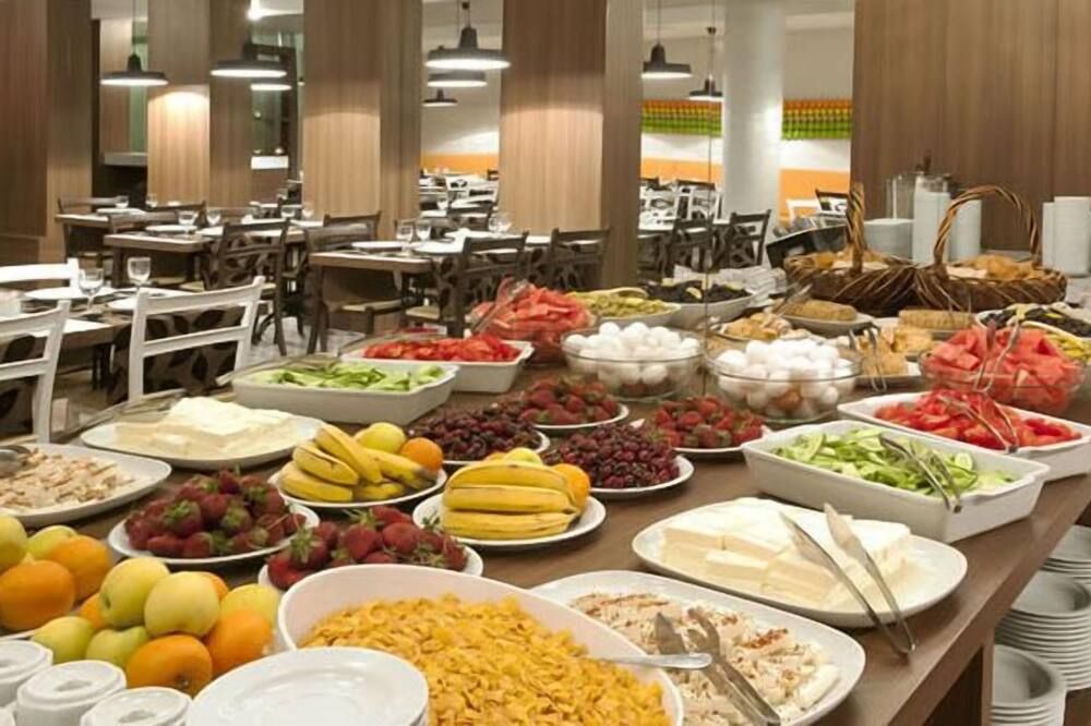 Buffet Photo