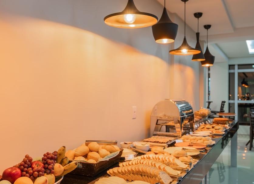 Buffet Photo