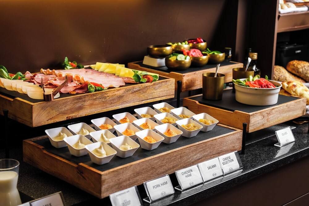 Buffet Photo