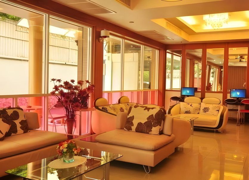 Lounge Photo