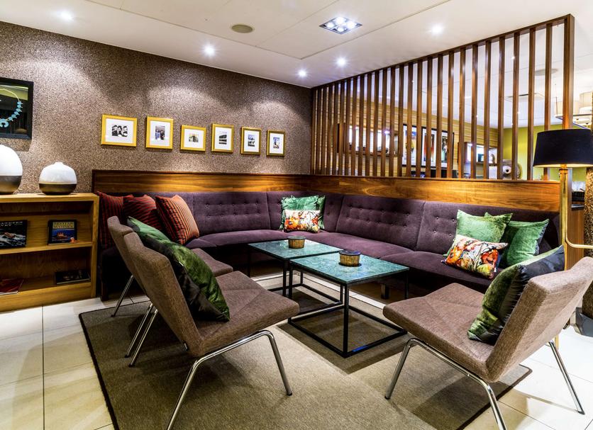 Lounge Photo