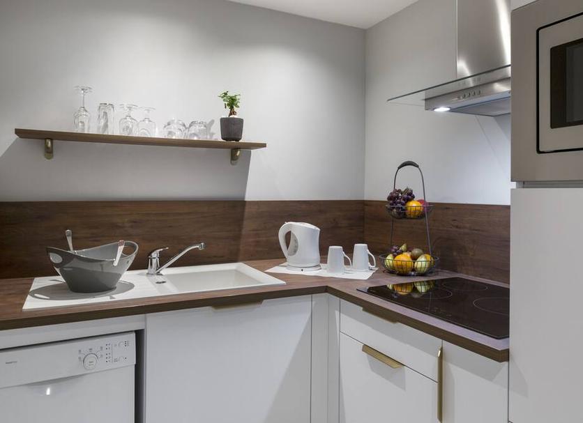 Kitchen Photo
