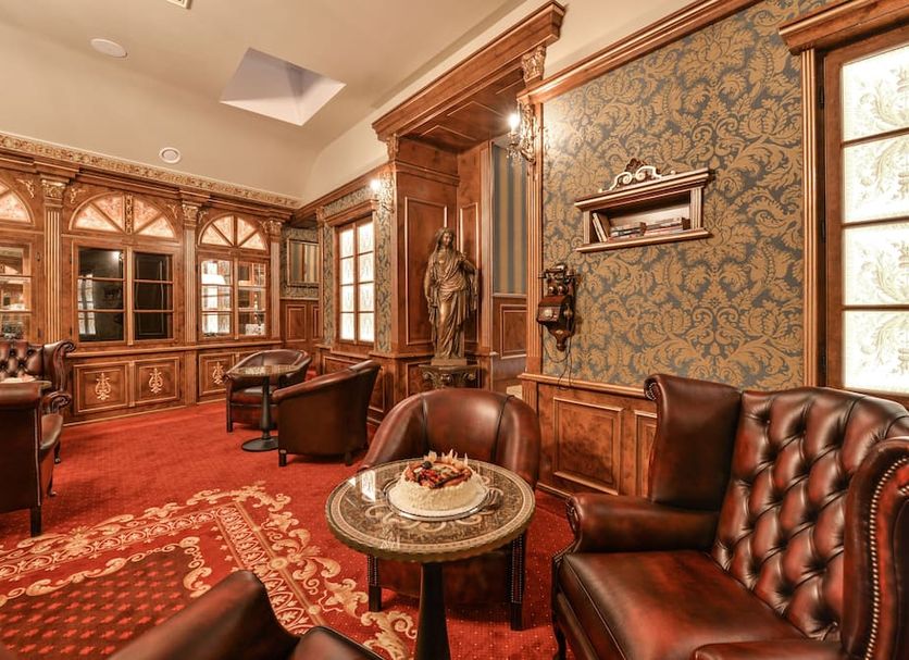 Lounge Photo