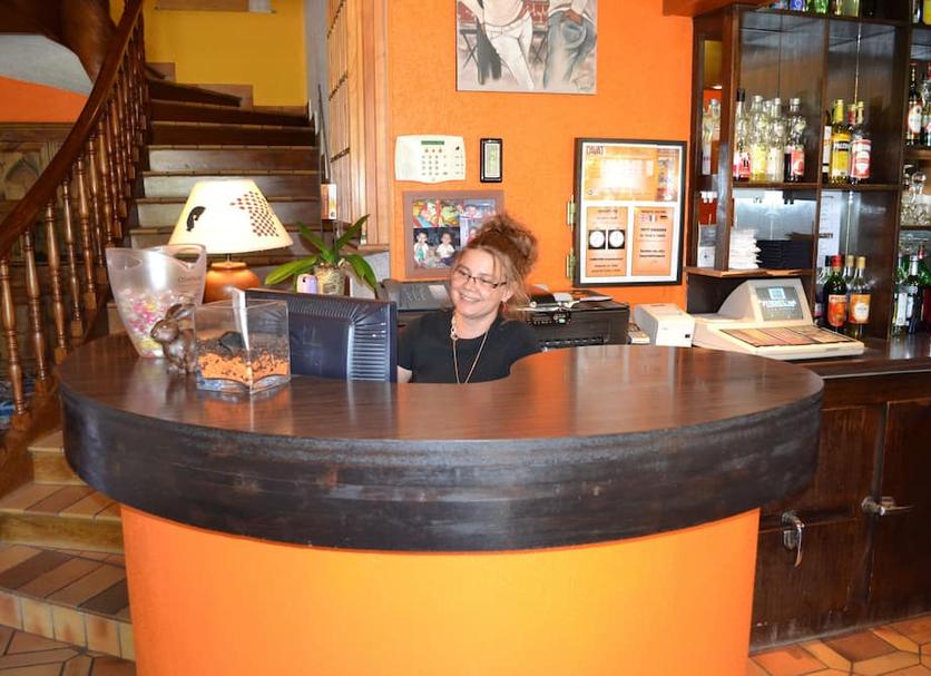 Front desk Photo