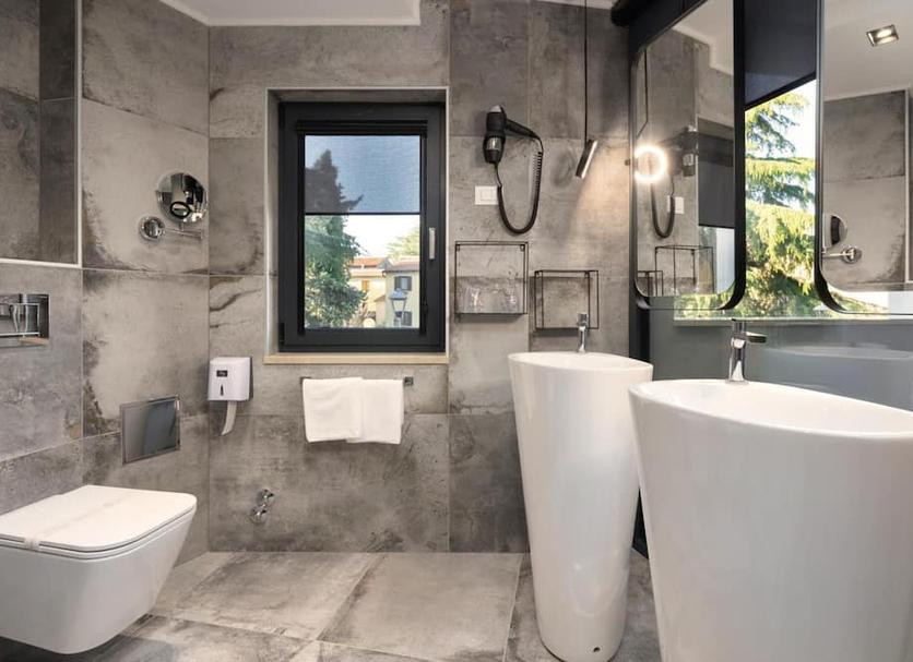Bathroom Photo