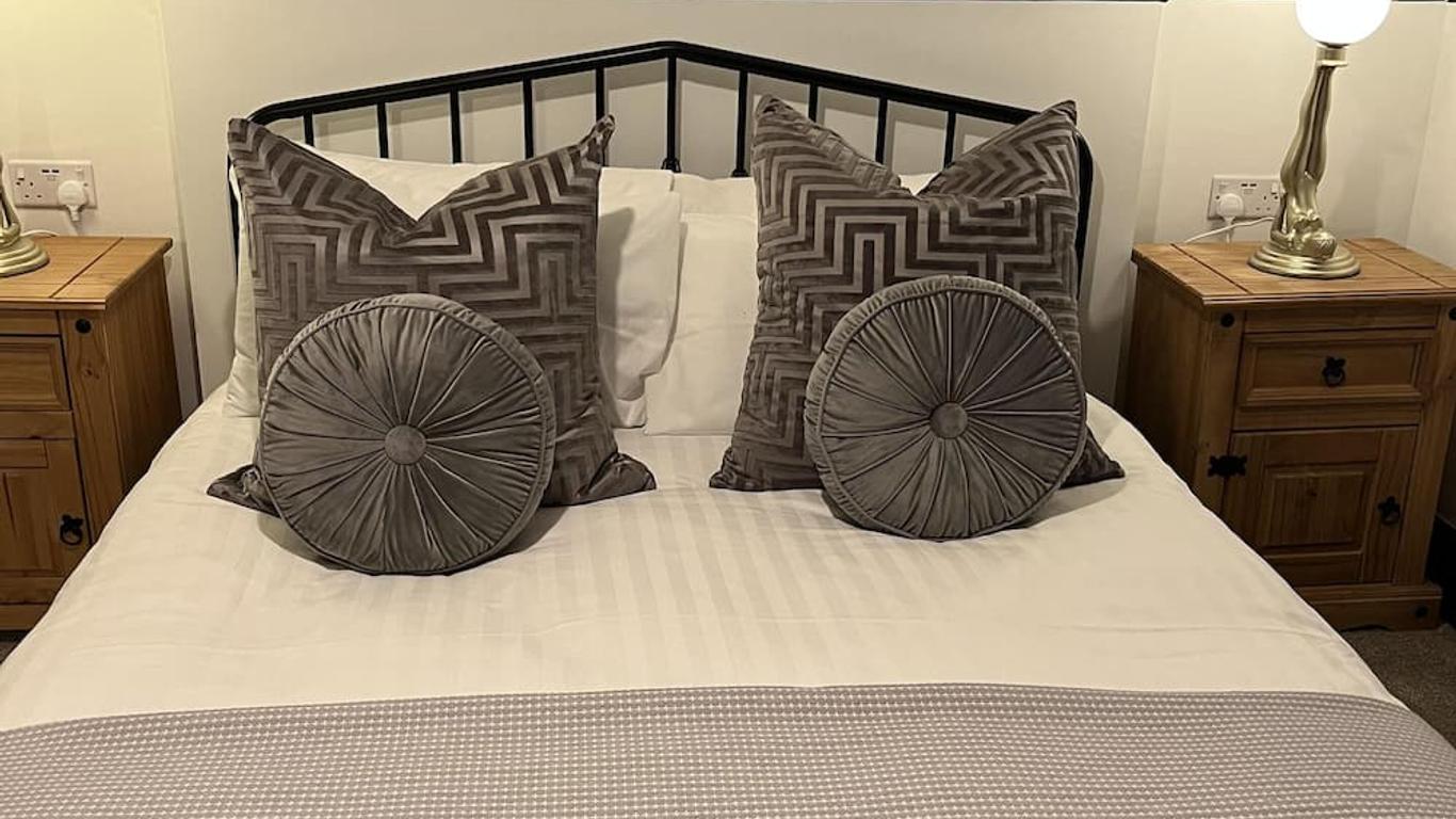 The Tontine Hotel & Bar
