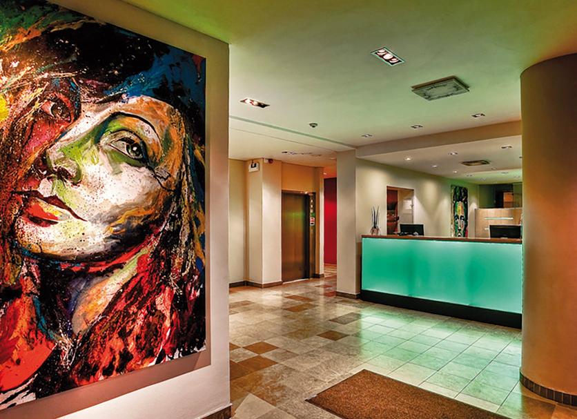 Front desk Photo