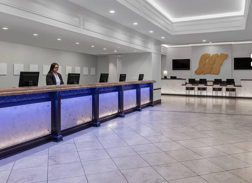 Front desk Photo