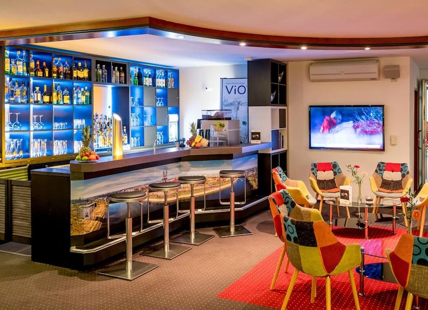 Bar Photo