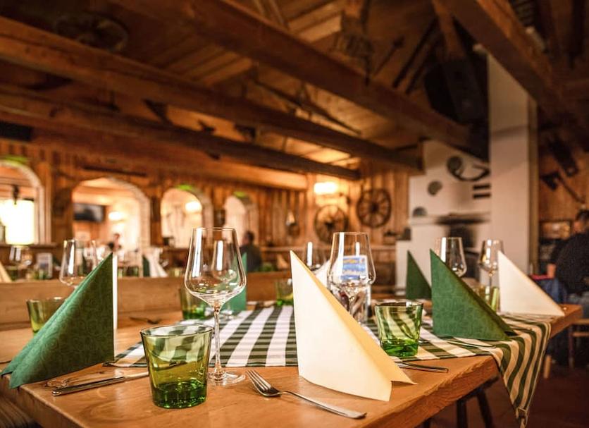 Restaurant Photo
