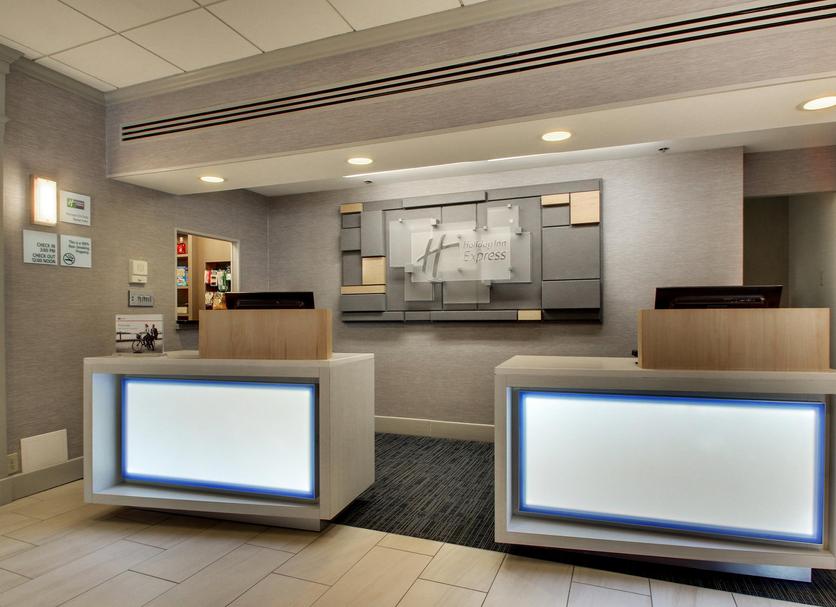 Front desk Photo