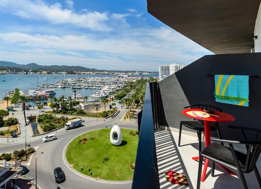 Balcony Photo