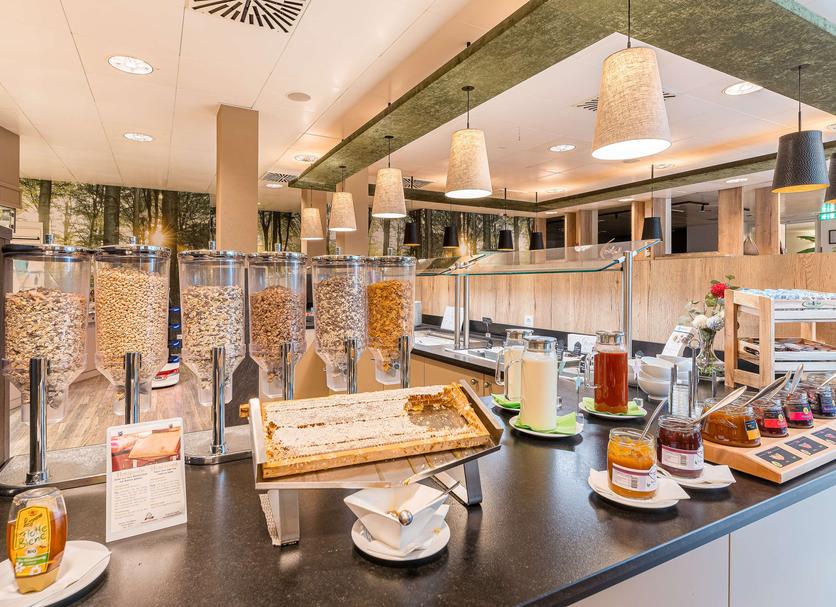 Buffet Photo