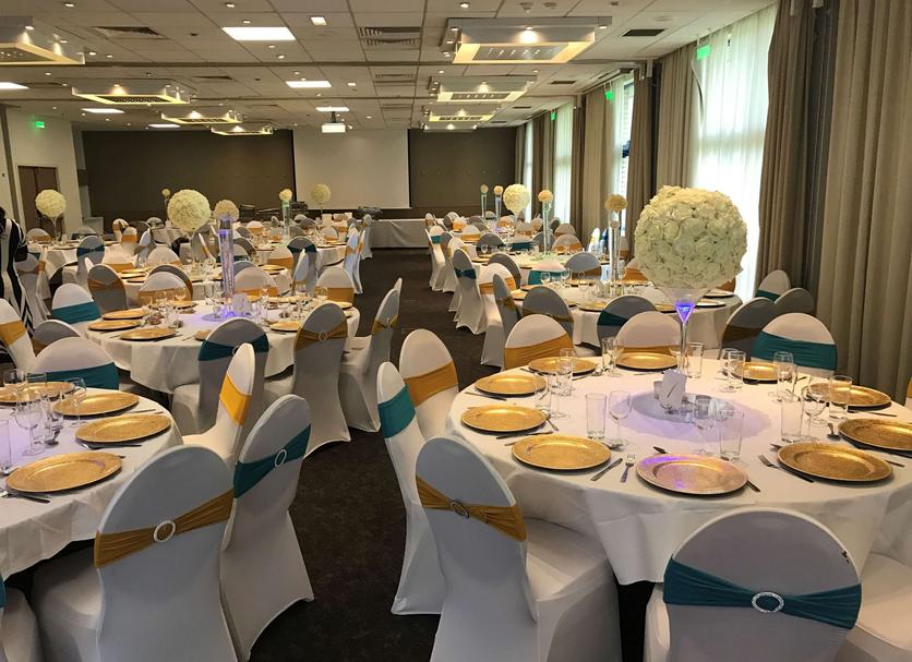 Banquet hall Photo