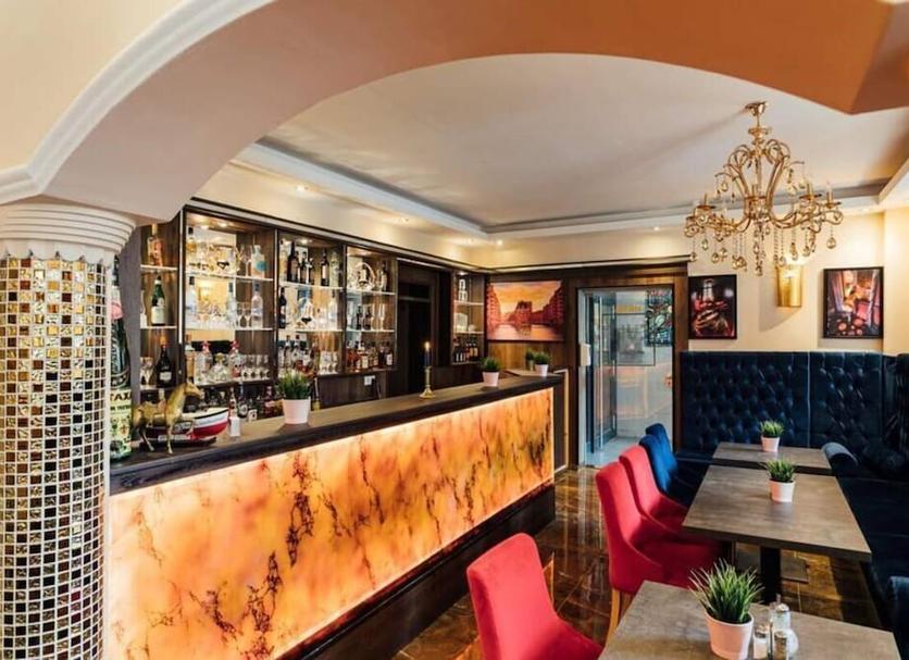 Bar Photo