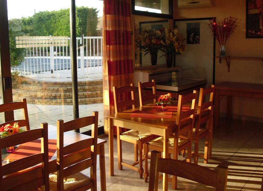 Dining room Photo