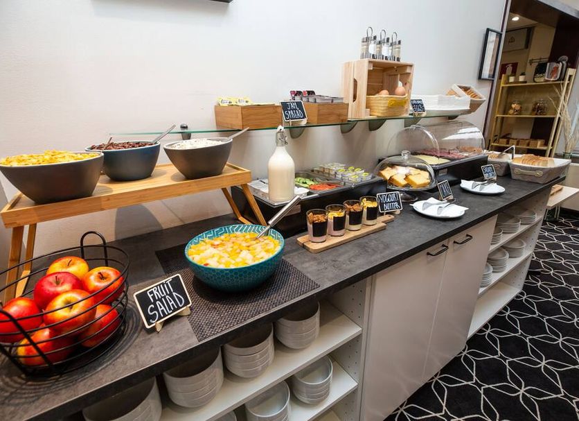 Buffet Photo