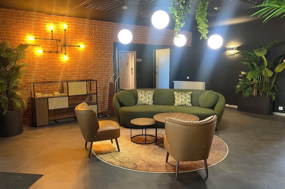 Lounge Photo
