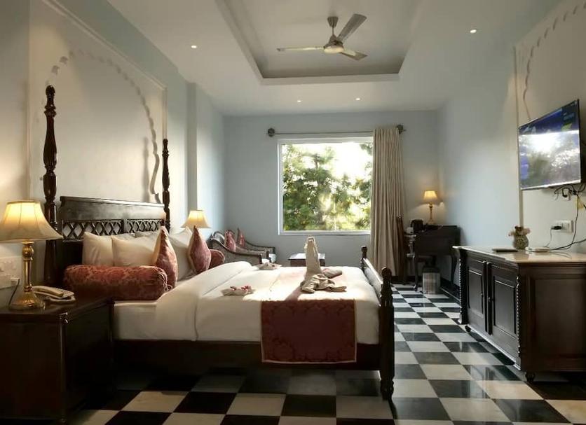Bedroom Photo