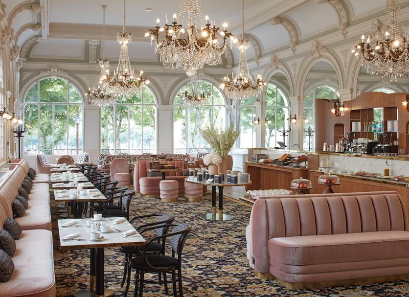Restaurant Photo