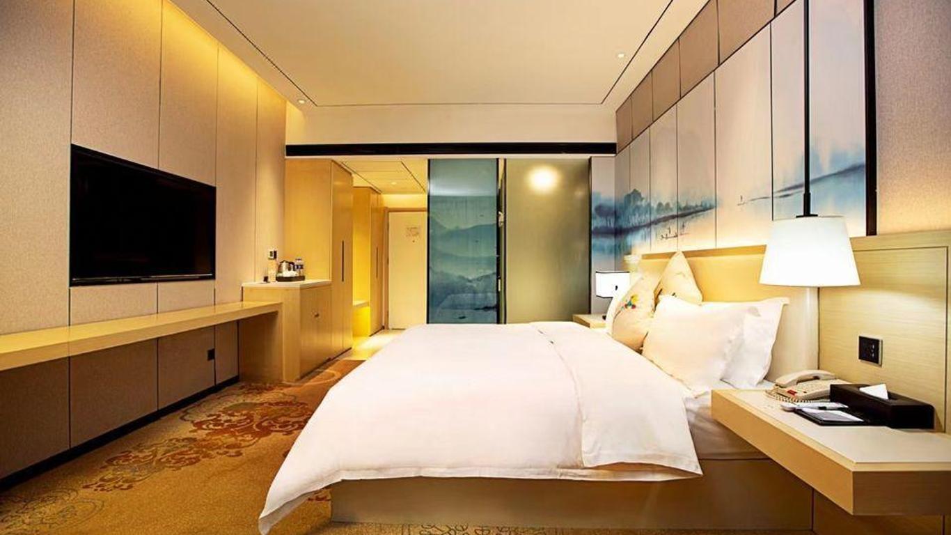 Yawen Hotel (Henan Cbd Xidigang)