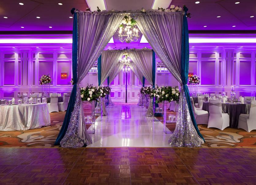 Banquet hall Photo
