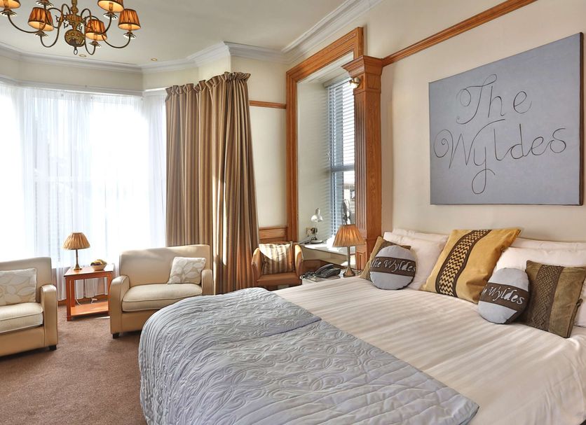 Bedroom Photo