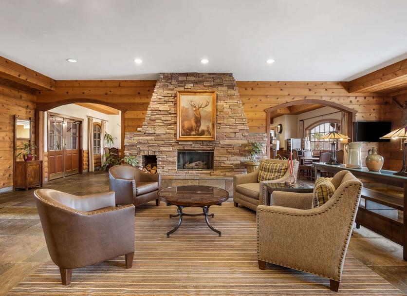 Lounge Photo