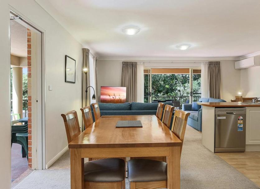 Dining room Photo