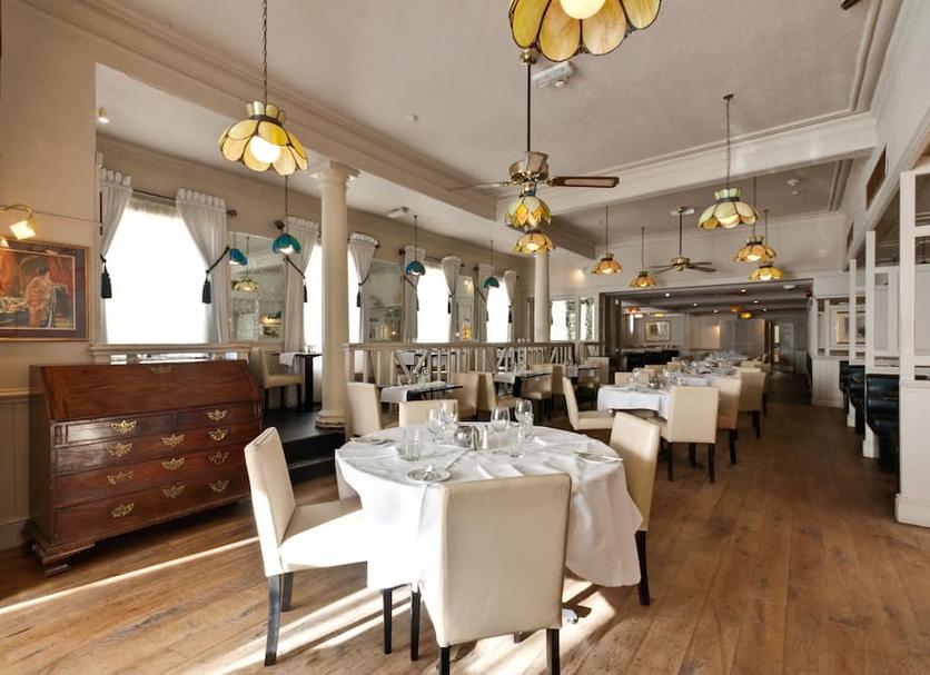 Restaurant Photo