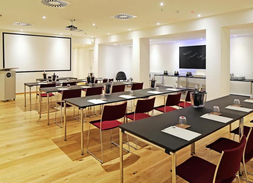 Conference room Photo