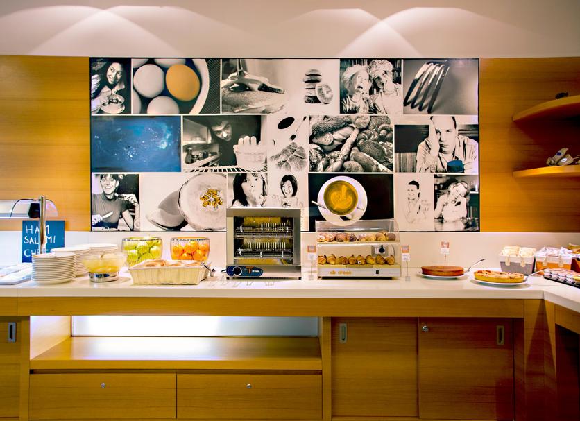 Buffet Photo