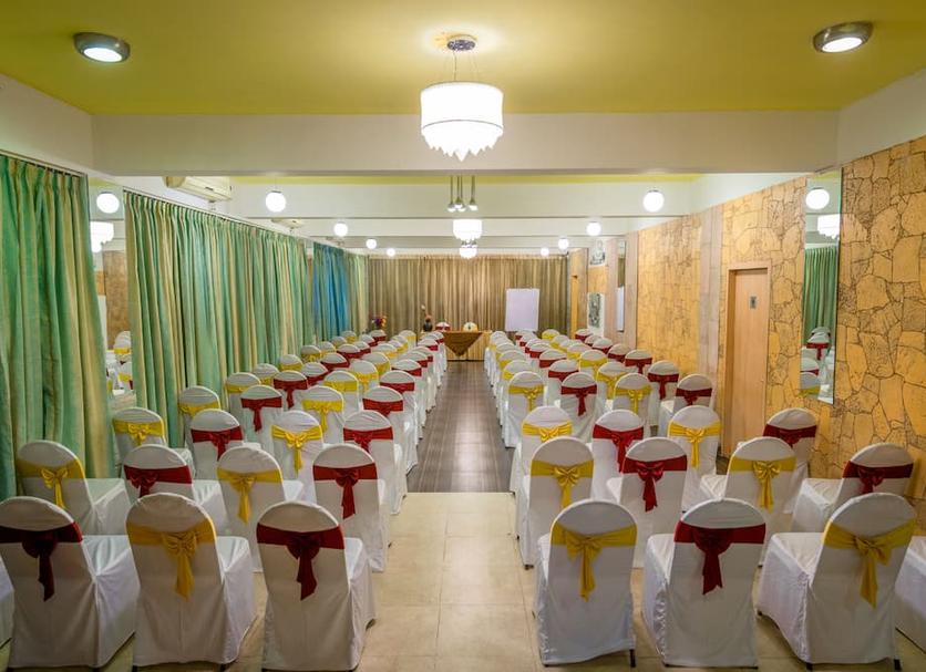 Banquet hall Photo