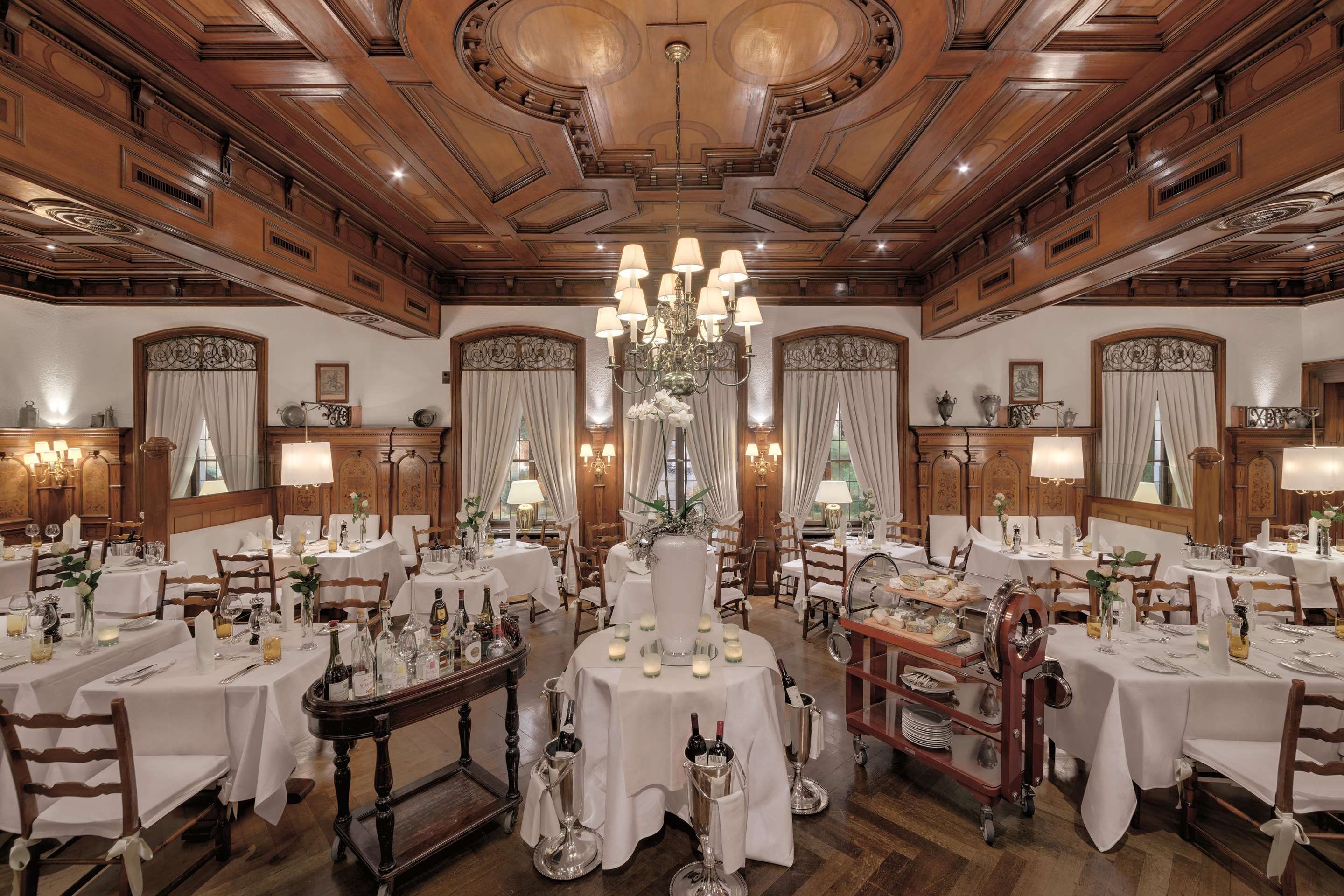Banquet hall