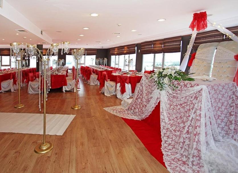 Banquet hall Photo