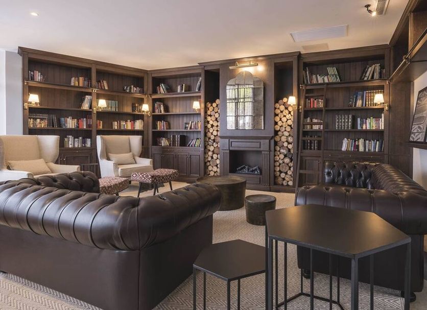 Lounge Photo