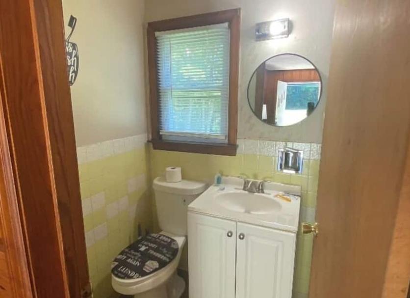 Bathroom Photo