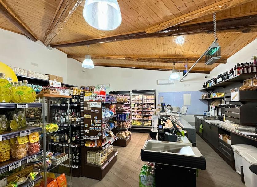 Shop Photo