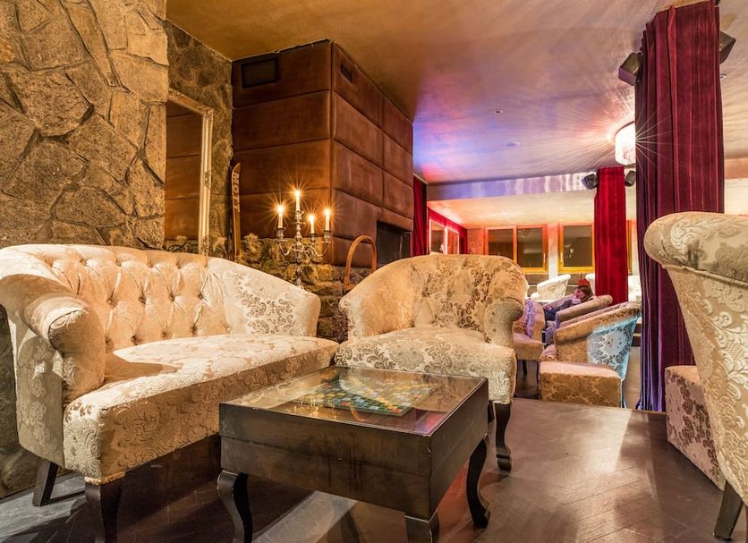 Lounge Photo